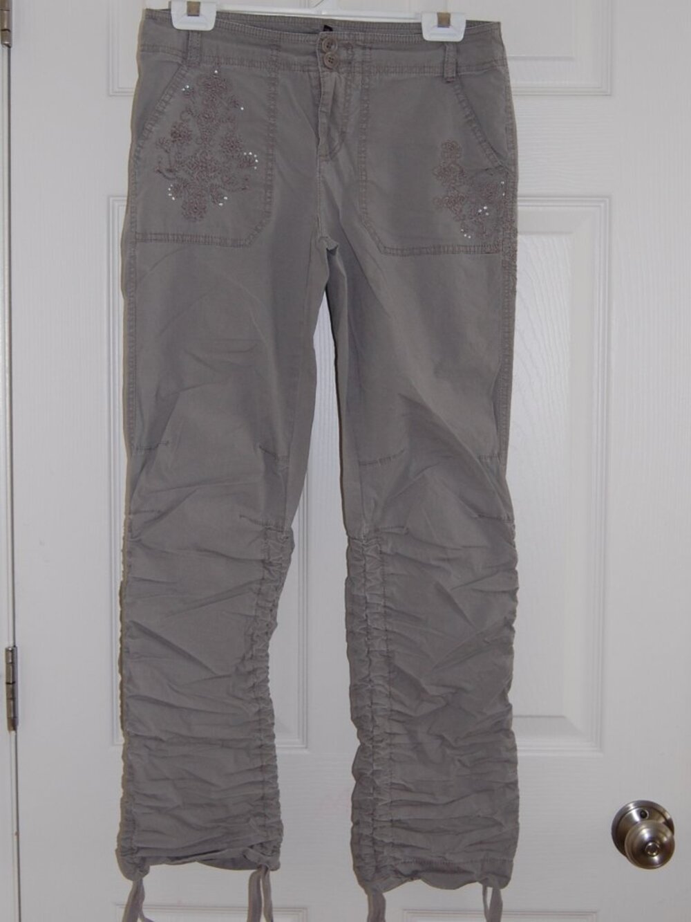 I.N.C Y2K Cotton Cargo Capri Pants, Women Size 4 (29" Waist)